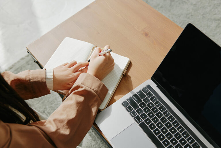The First 30 Days of Starting a Business: A Week-by-Week Roadmap for Beginners